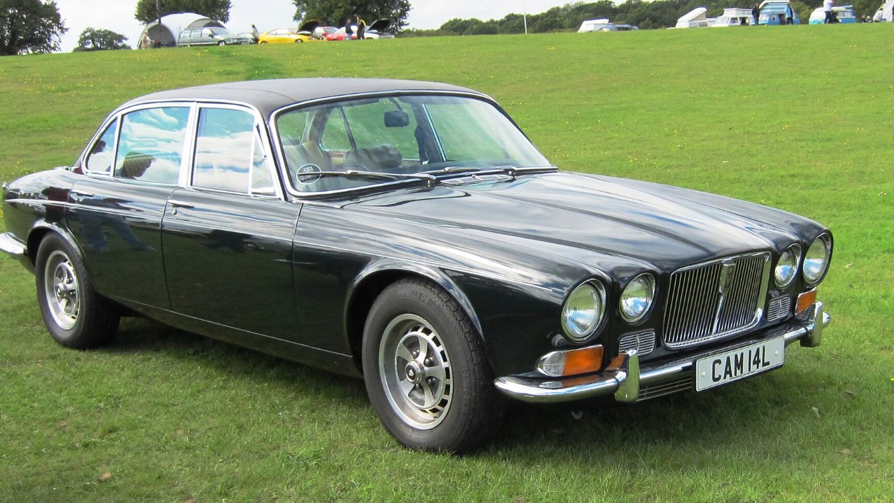 A 1972 Jaguar XJ12 Series 1