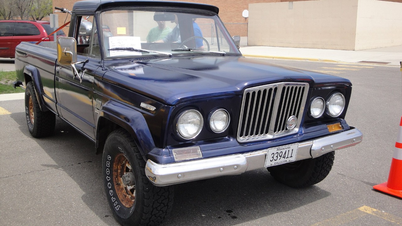 A 1967 Jeep J3000 pickup