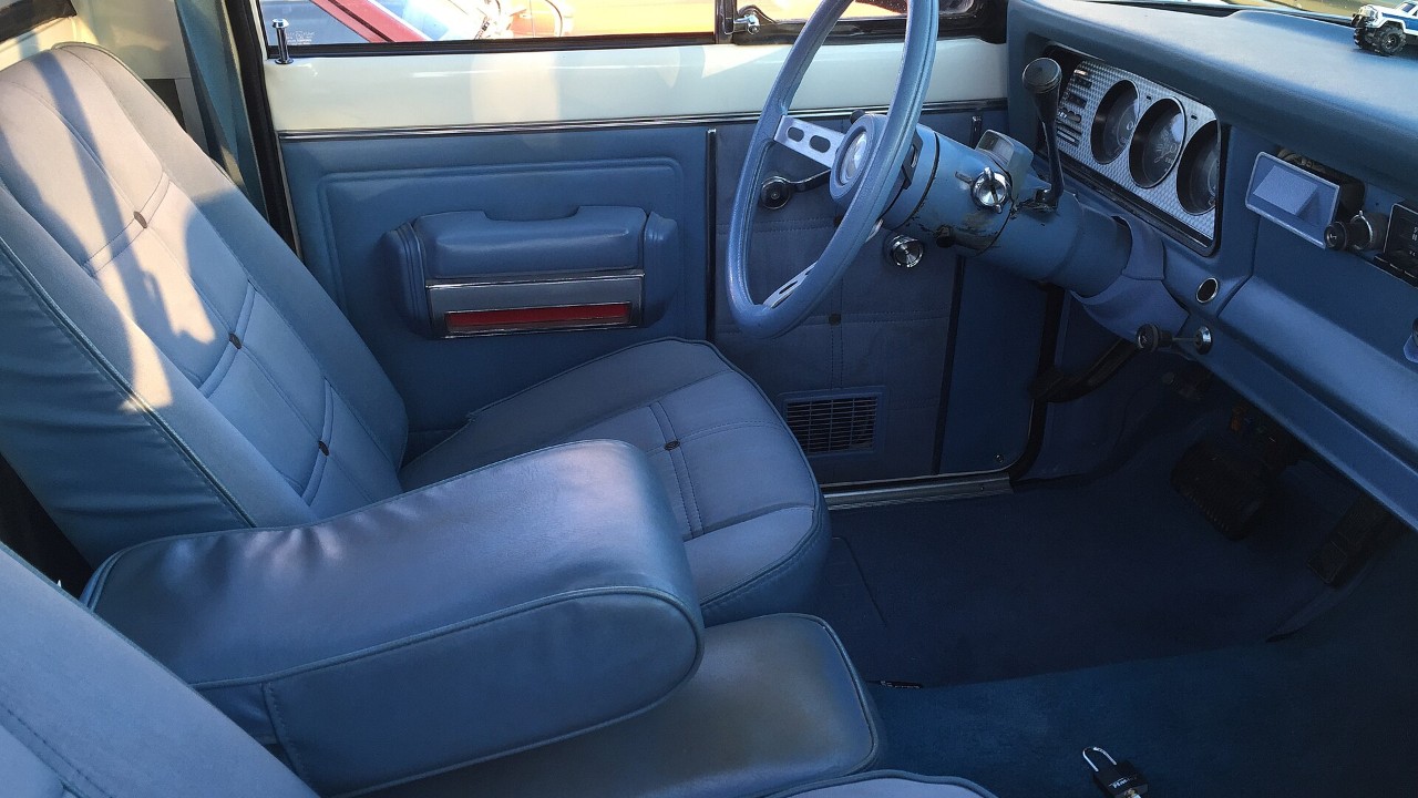 A 1979 Jeep J10 with the Honcho package