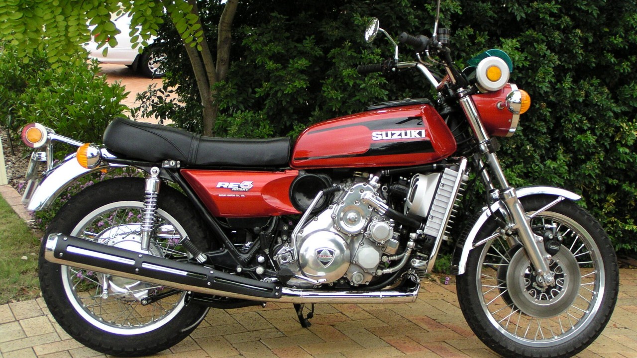 7 rotary-engine motorcycles that reached the public, from the Hercules W-2000 to the Norton F1 Sport