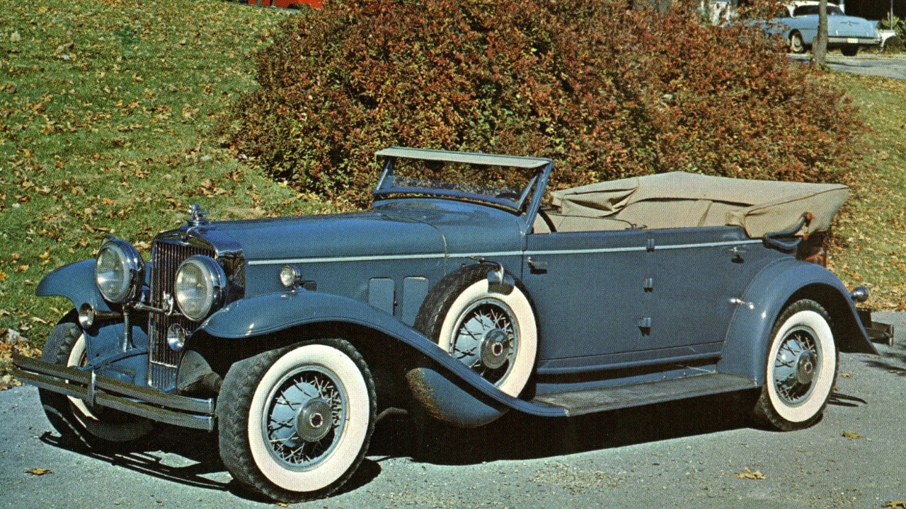 A 1931 Stutz DV-32