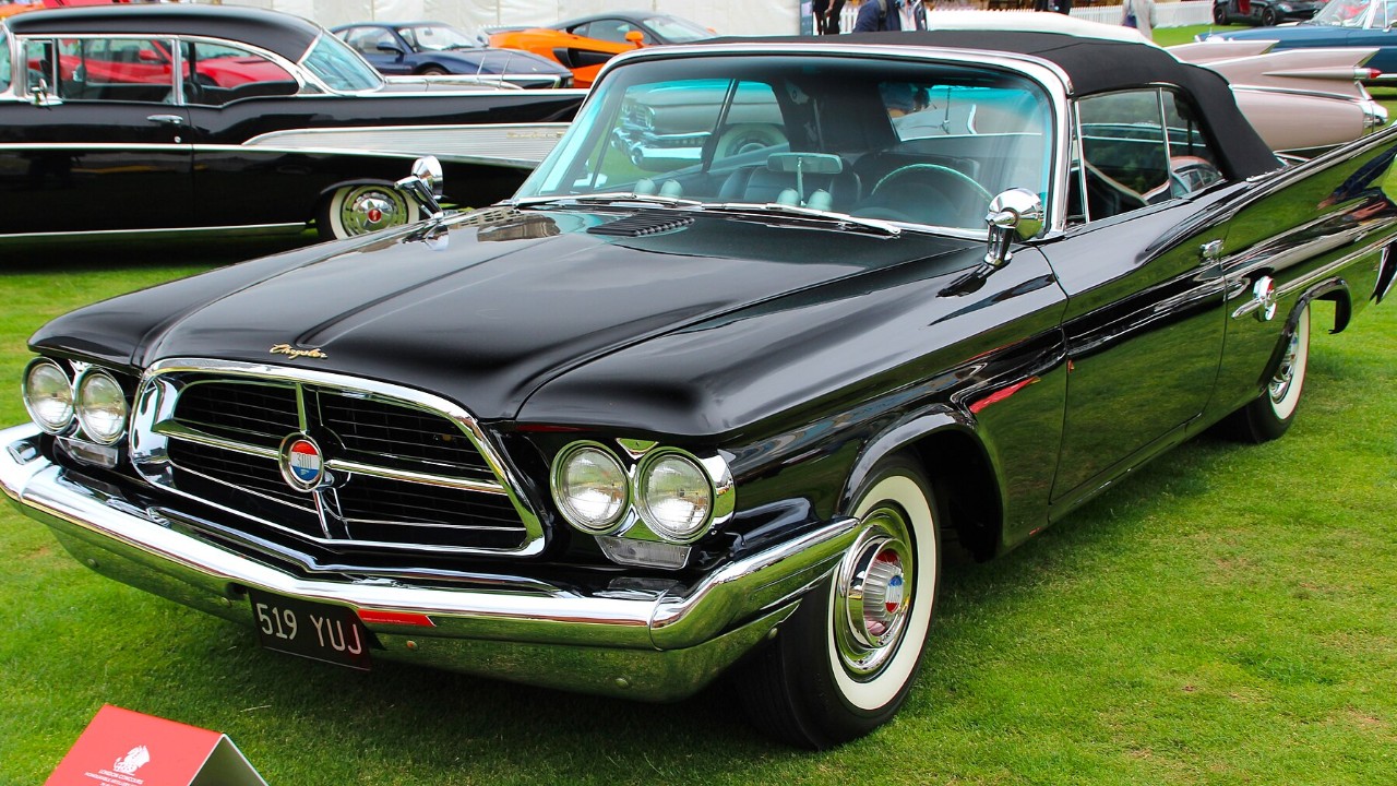 Chrysler built only 248 300F convertibles for 1960, with a cross-ram 413 V8 and two four-barrels