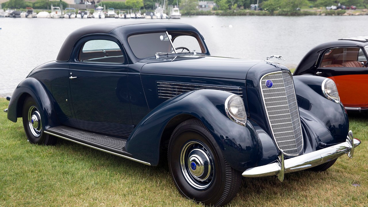 A 1938 Lincoln Model K LeBaron coupe, the same Model K line as the 1939 car