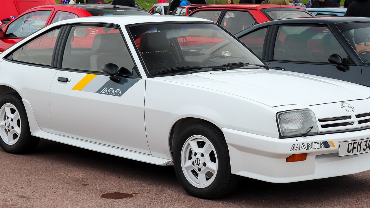 A white Opel Manta 400 road car