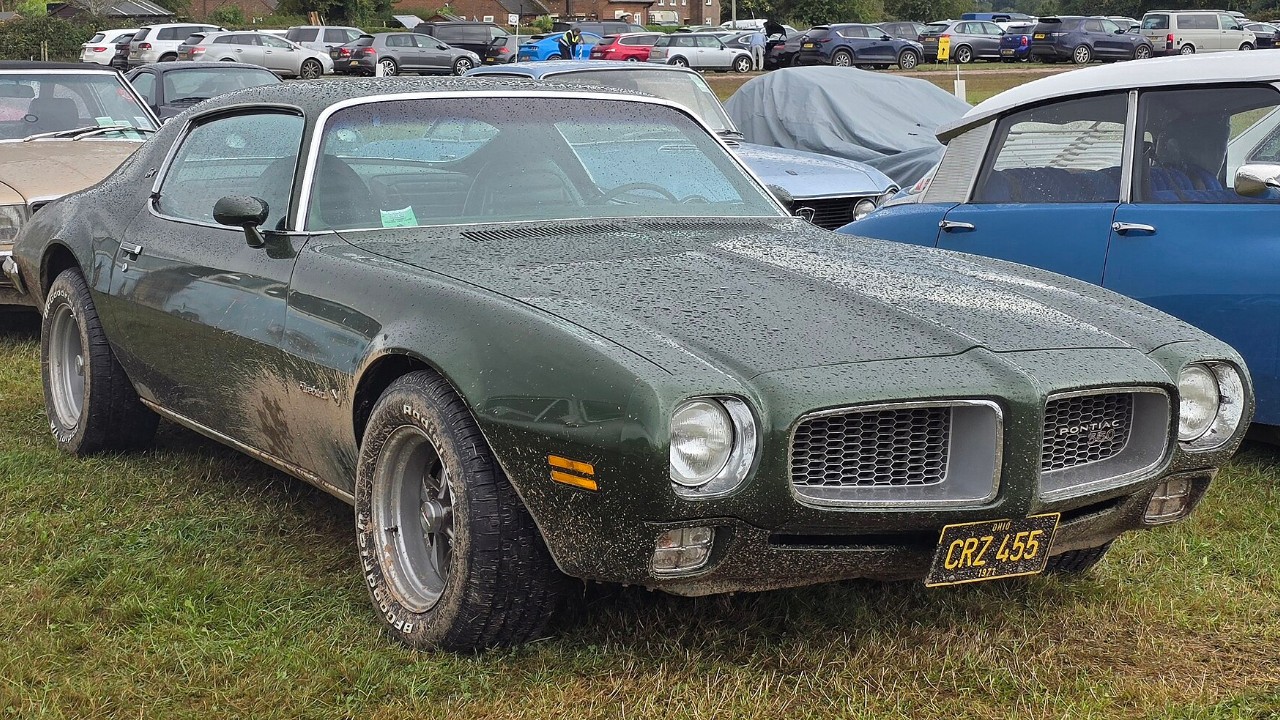 A 1971 Pontiac Firebird 350 (Esprit-era body)