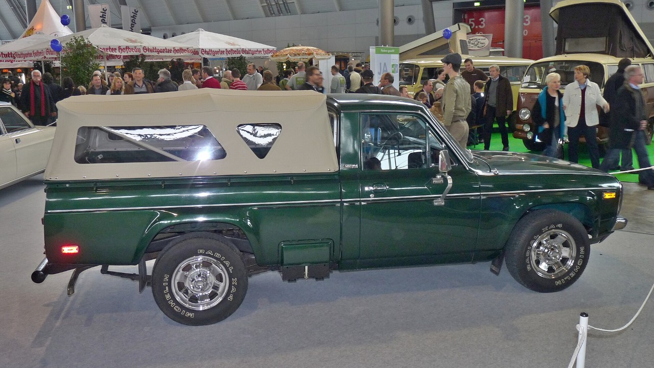 Side view of a Mazda REPU rotary pickup