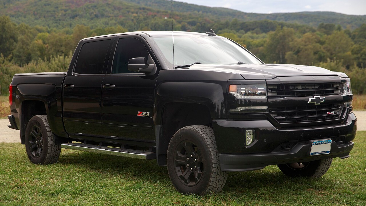 GM recalls 1,559 2016-2017 Silverado and Sierra crew cabs whose roof-rail airbag inflators can rupture