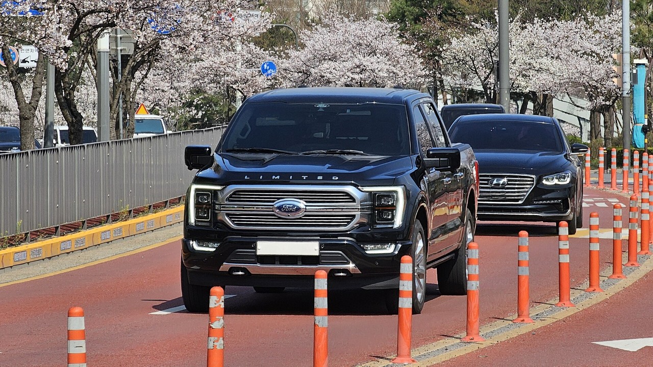 Ford is recalling 2,276 F-150s whose front seats may have left the plant with loose or missing bolts