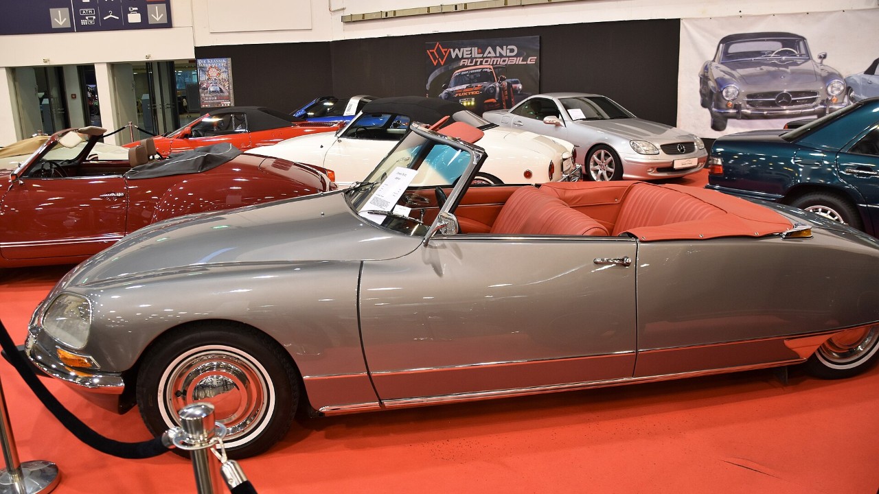A 1968 Citroen DS 21 Decapotable by Chapron