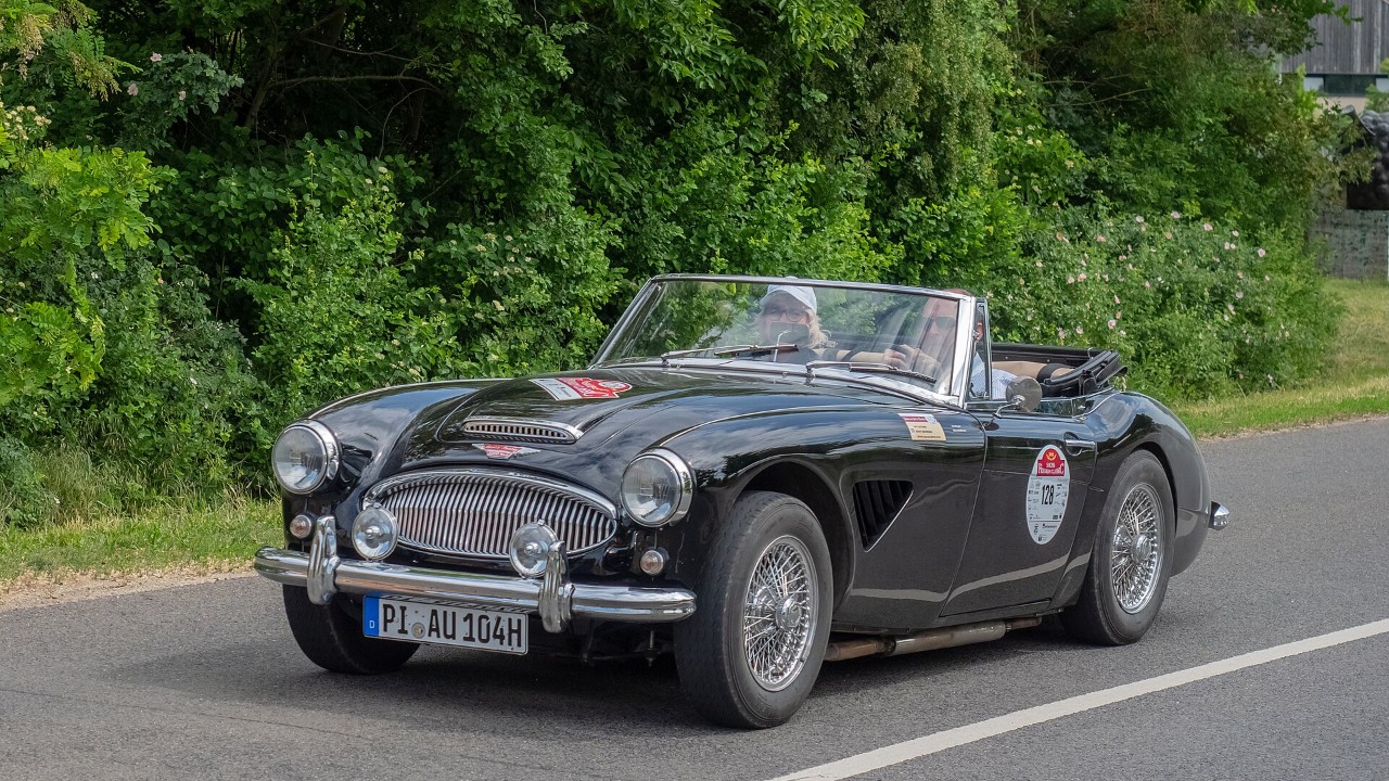An Austin-Healey 3000 Mk II BJ7