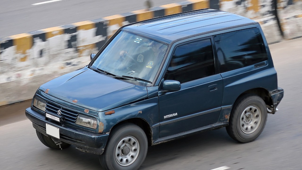 A first-generation Suzuki Vitara