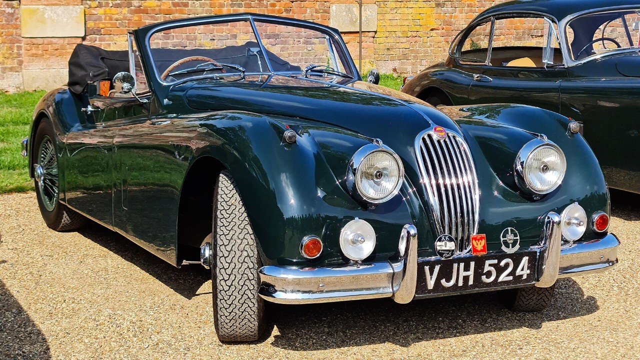 Jaguar XK140 roadster