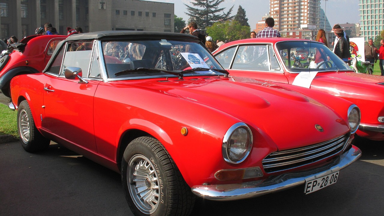Fiat 124 Sport Spider roadster