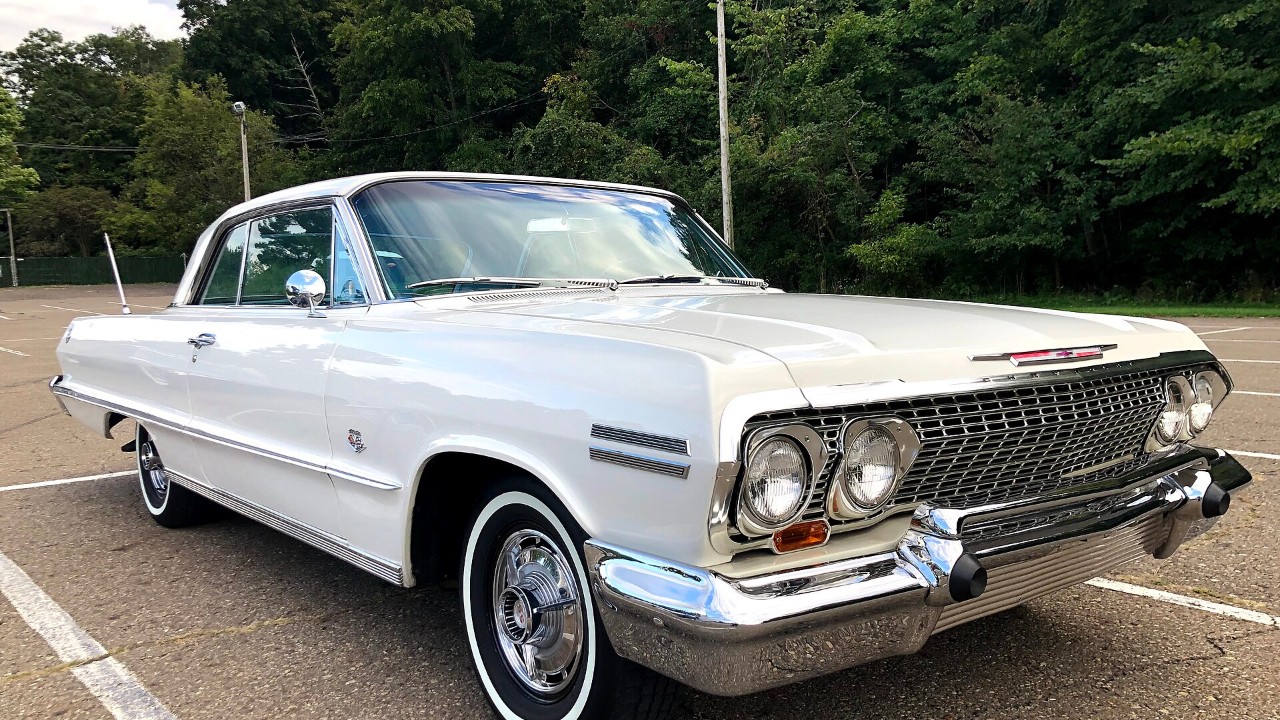 A 1963 Chevrolet Impala SS, the model line behind the Z11 Impala