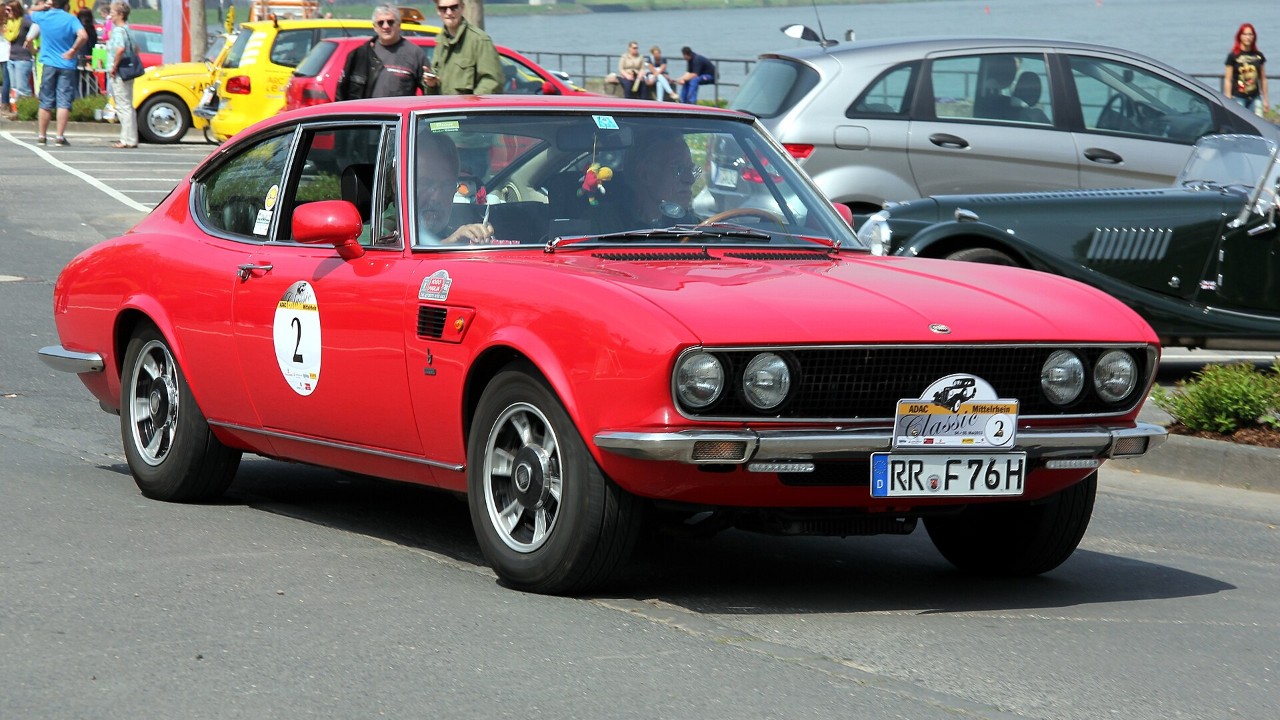 A Fiat Dino 2400 Coupe (Bertone)