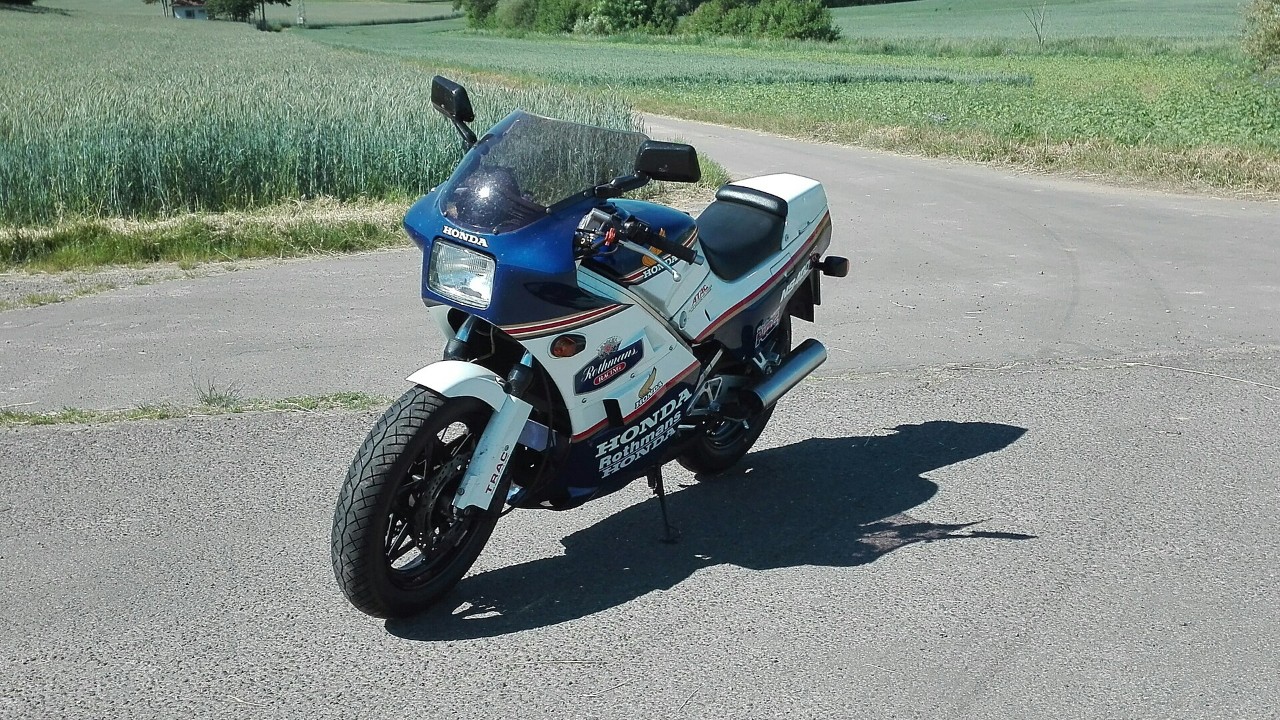A Honda NS400R