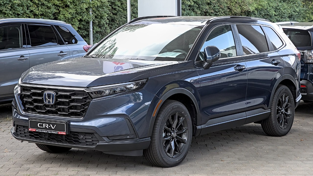 Honda is recalling 4,804 CR-V and Accord Hybrids again because replacement tire repair kits got old parts