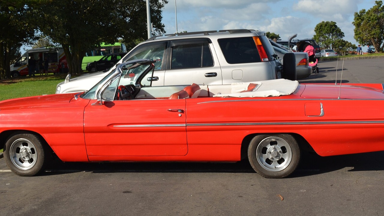 A 1962 Pontiac Catalina, the body the Super Duty cars used
