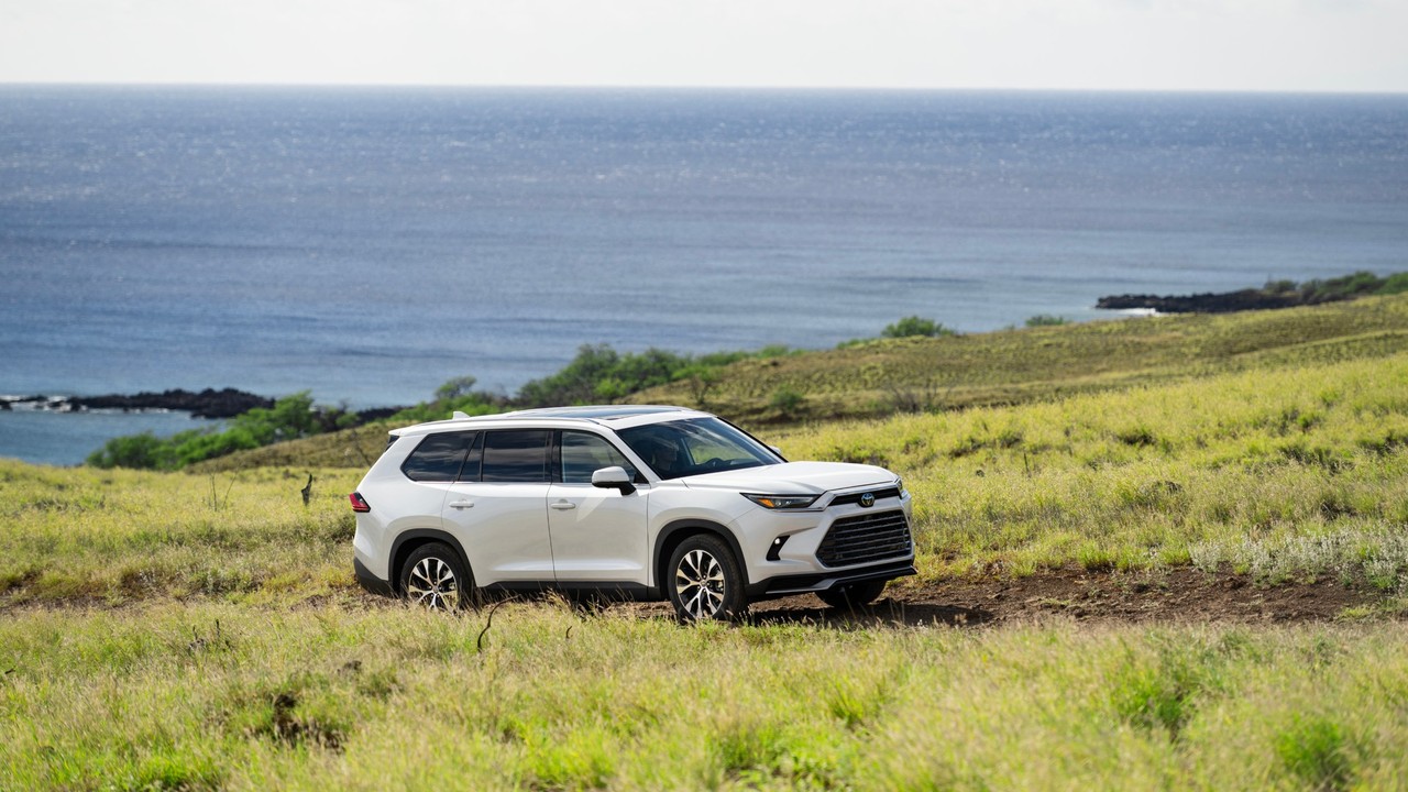 A Toyota Grand Highlander, the base for the Grand Highlander Woodland