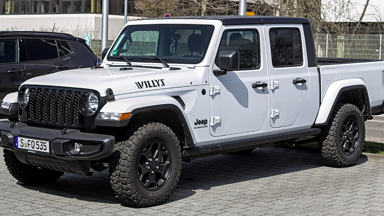 A Jeep Gladiator, one of the models covered after the Jeep fire probe