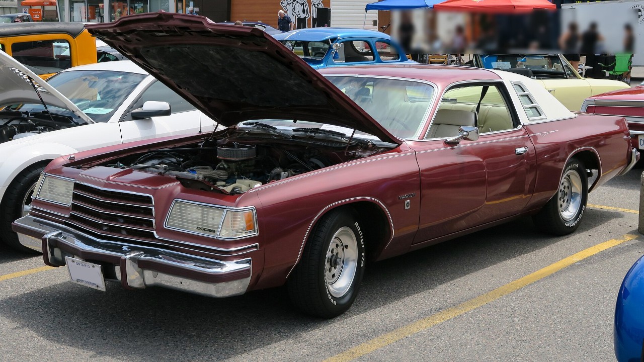 A red 1978 Dodge Magnum XE