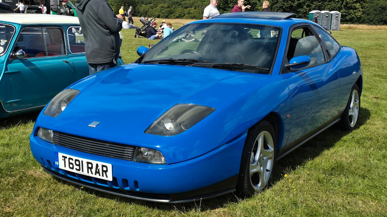 A 1999 Fiat Coupé 20V Turbo