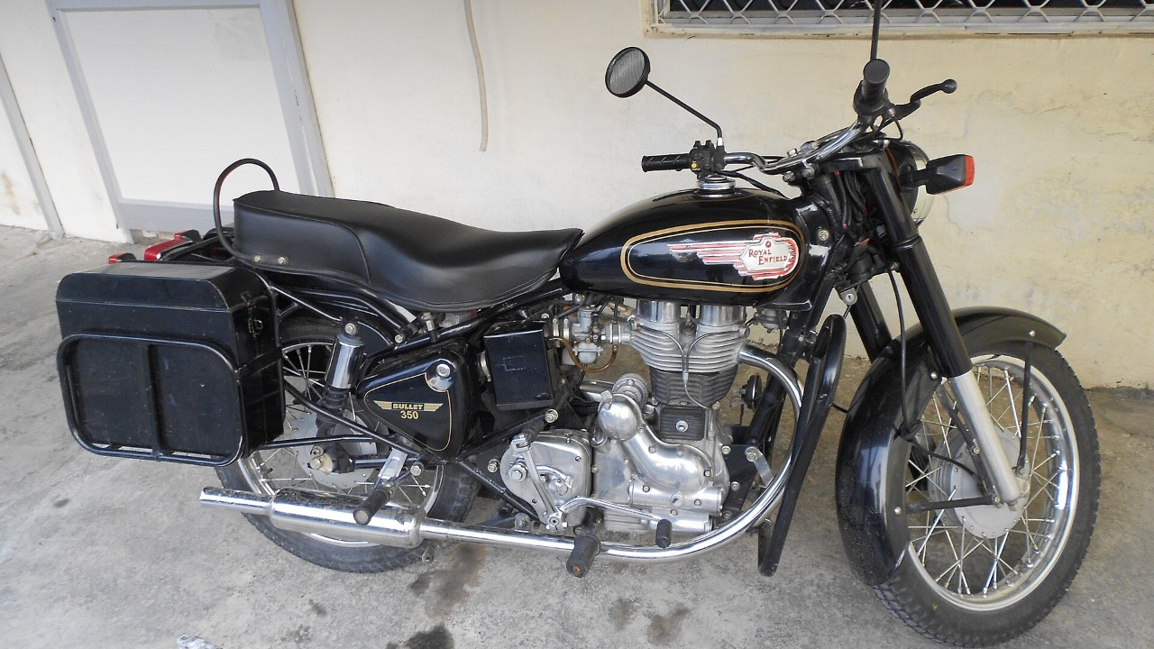 A Royal Enfield Bullet 350 in India