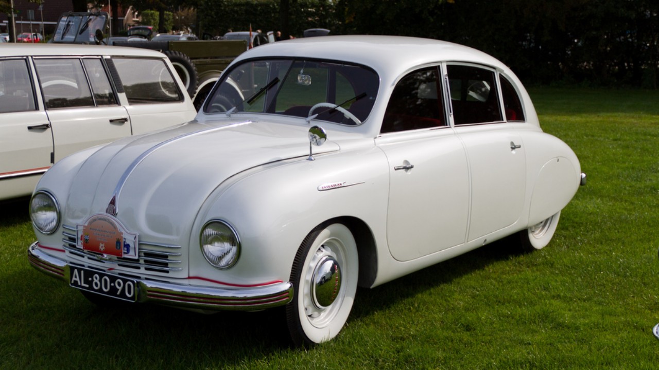 A Tatra 600 Tatraplan fastback