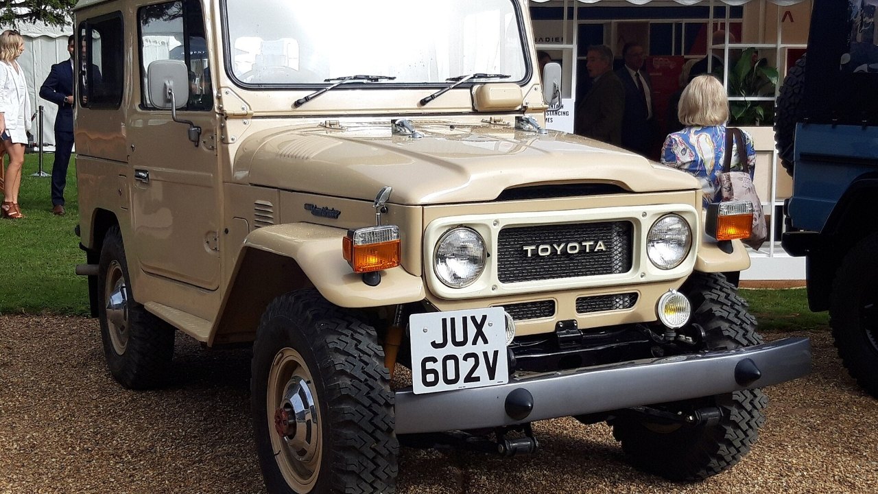 8 Toyota Land Cruiser series from the 40 to the 300