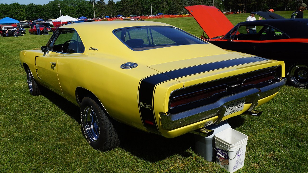 Why Dodge gave the 1969 Charger 500 a flush grille and flush rear window to race in NASCAR
