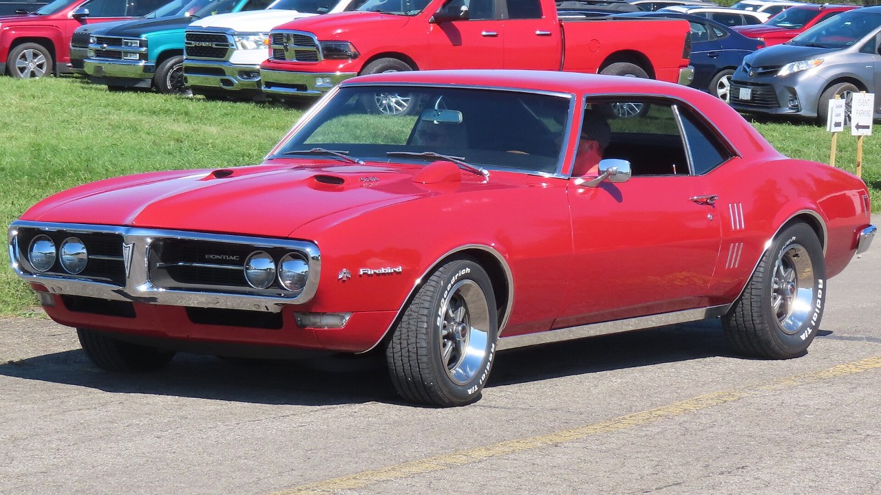 A 1968 Pontiac Firebird 400, the model Myrtle Motors built with 428 H.O. engines (not a Myrtle car)