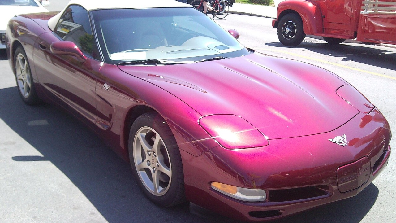 A C5-generation Chevrolet Corvette, here a 2003 50th Anniversary convertible