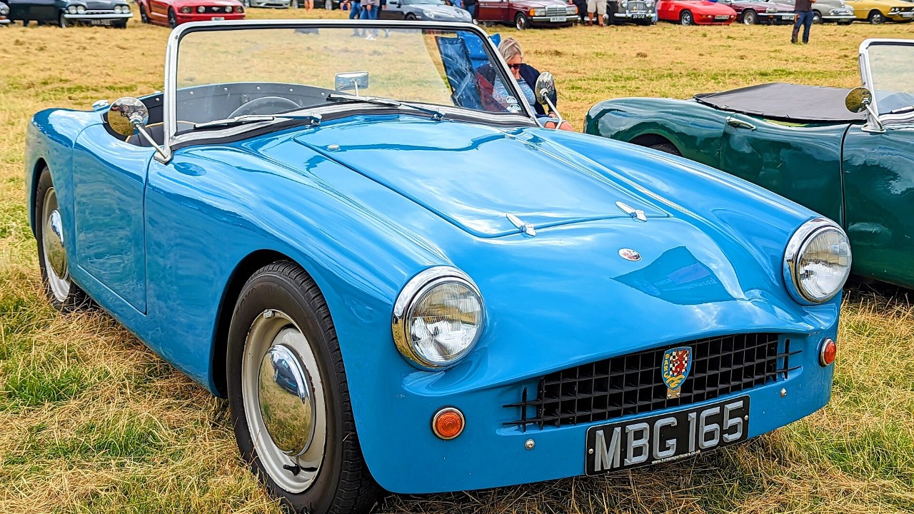 A Turner Sports Mk I