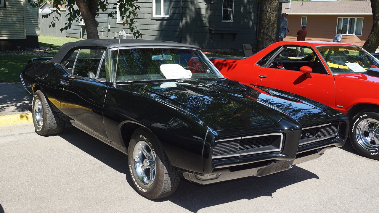 A black 1968 Pontiac GTO