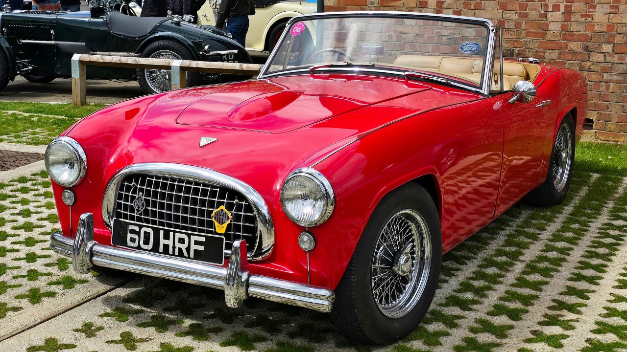 7 British sports cars that continue to turn heads decades later