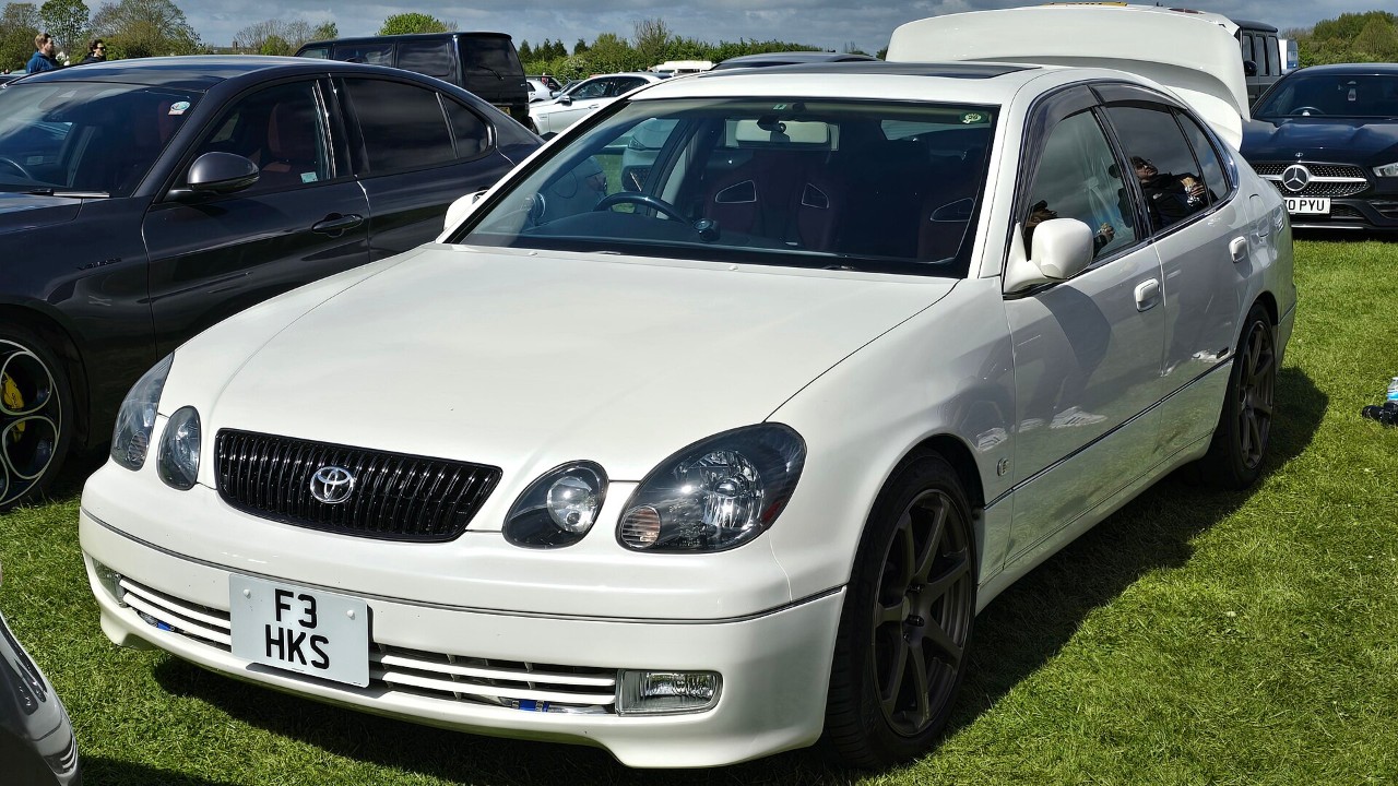 A 1999 Toyota Aristo
