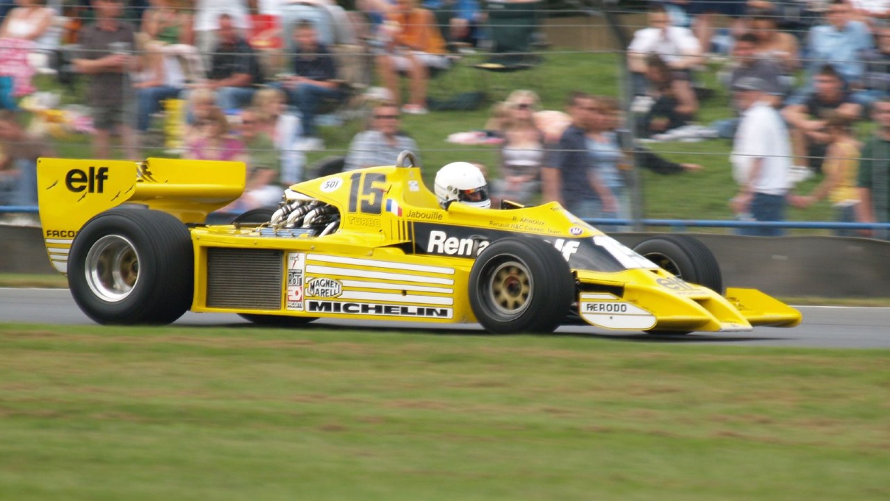The Renault RS01 that preceded the Renault RS10