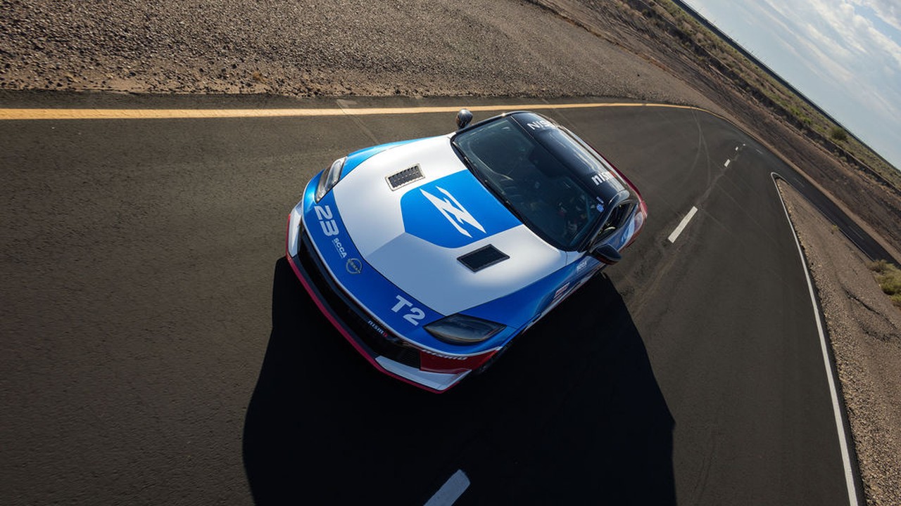 Nissan Project NAT2 Z on track, seen from above